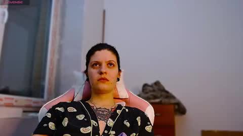 Snapshot of ann_mikele chatting on 02-10-25, 03:21 Ann online show from 02-10-25, 03:21