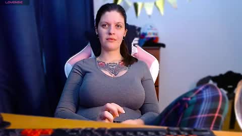 Snapshot of ann_mikele chatting on 03-05-25, 02:01 Ann online show from 03-05-25, 02:01