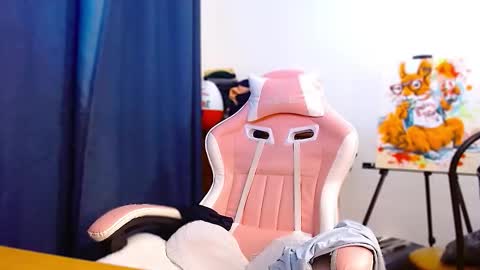 Snapshot of ann_mikele chatting on 10-30-25, 11:11 Ann online show from 10-30-25, 11:11