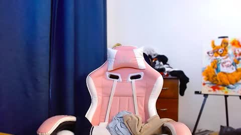 Snapshot of ann_mikele chatting on 11-03-25, 10:05 Ann online show from 11-03-25, 10:05