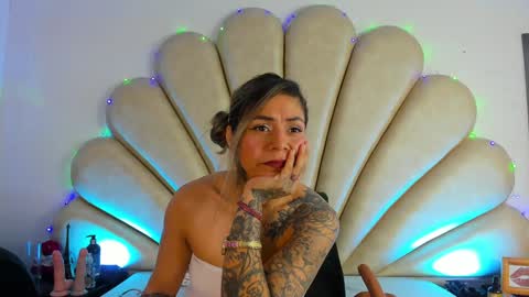 Anna  online show from 01-27-25, 12:16