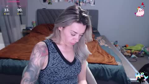 Anadirectgirl online show from 10-29-25, 07:04