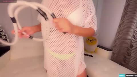 Snapshot of anna_bali chatting on 12-20-24, 05:57 Anna online show from 12-20-24, 05:57