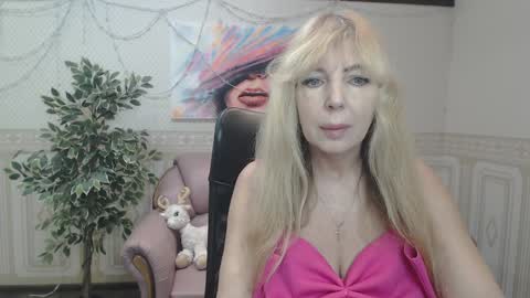 Snapshot of anna_ditrih chatting on 01-18-25, 12:36 Anna Ditrih online show from 01-18-25, 12:36