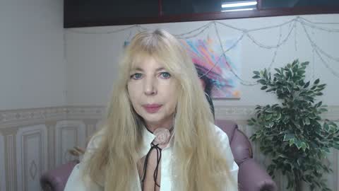 Snapshot of anna_ditrih chatting on 01-22-25, 12:27 Anna Ditrih online show from 01-22-25, 12:27