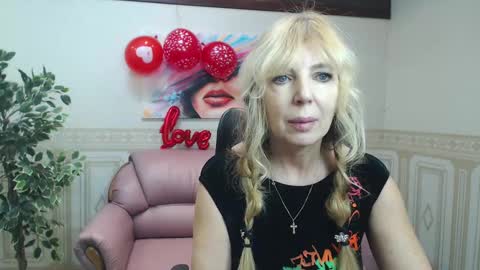 Snapshot of anna_ditrih chatting on 02-12-25, 01:16 Anna Ditrih online show from 02-12-25, 01:16