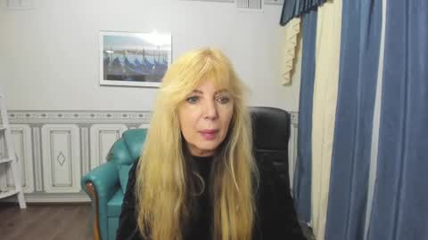 Snapshot of anna_ditrih chatting on 03-07-25, 01:18 Anna Ditrih online show from 03-07-25, 01:18