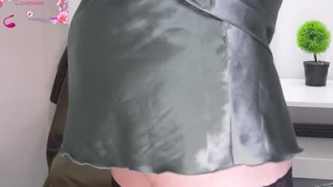 Anna online show from 11-30-25, 07:01