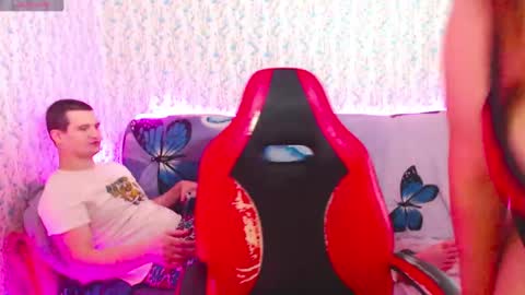 AnnaJake online show from 12-12-24, 05:20