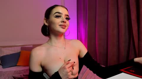 Anna online show from 02-06-25, 07:51