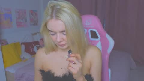 Snapshot of anna_nickol chatting on 06-26-26, 06:45 Anna online show from 06-26-26, 06:45
