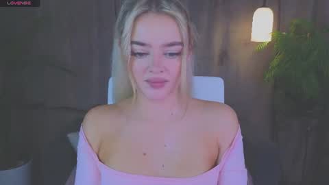 Snapshot of anna_nickol chatting on 07-09-26, 04:33 Anna online show from 07-09-26, 04:33