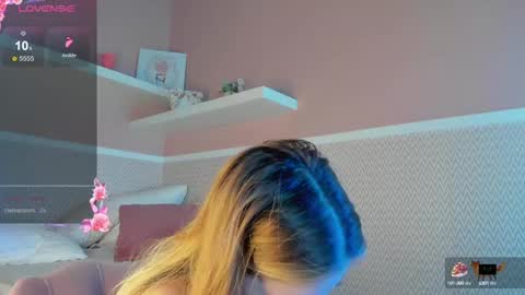 Snapshot of anna_robinson chatting on 02-11-25, 04:11 Anna online show from 02-11-25, 04:11