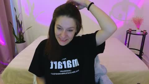 annaabels online show from 10-22-25, 05:52