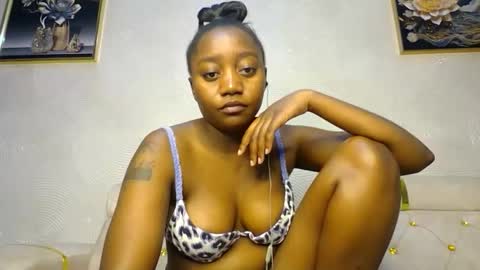 Snapshot of annabel038 chatting on 02-10-25, 06:13 Annabel online show from 02-10-25, 06:13
