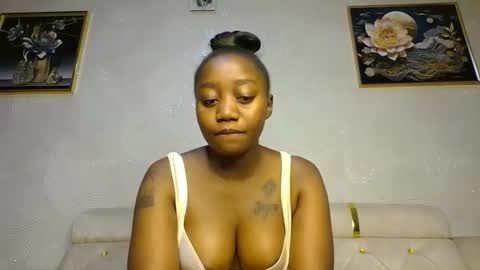 Snapshot of annabel038 chatting on 02-11-25, 04:56 Annabel online show from 02-11-25, 04:56