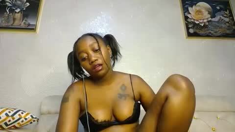 Snapshot of annabel038 chatting on 02-13-25, 08:13 Annabel online show from 02-13-25, 08:13