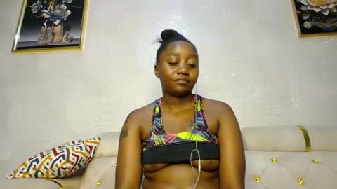 Snapshot of annabel038 chatting on 02-16-25, 11:16 Annabel online show from 02-16-25, 11:16