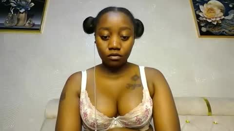 Snapshot of annabel038 chatting on 02-18-25, 05:42 Annabel online show from 02-18-25, 05:42
