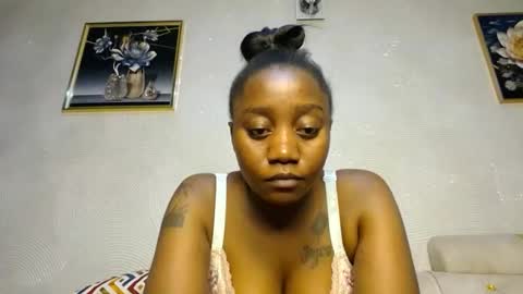 Snapshot of annabel038 chatting on 02-23-25, 07:17 Annabel online show from 02-23-25, 07:17