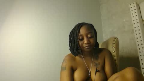 Snapshot of annabel038 chatting on 09-19-25, 08:31 Annabel online show from 09-19-25, 08:31