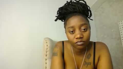 Snapshot of annabel038 chatting on 10-16-25, 09:27 Annabel online show from 10-16-25, 09:27