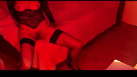 Snapshot of annabelle846619 chatting on 10-11-25, 06:01 annabelle846619 online show from 10-11-25, 06:01