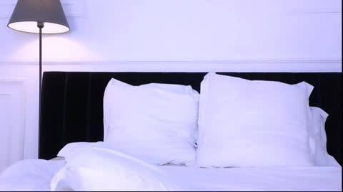 AnnaBelle online show from 11-18-25, 02:50