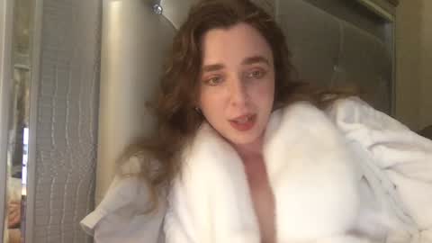 Snapshot of annabisoux chatting on 09-09-25, 10:09 Anna online show from 09-09-25, 10:09