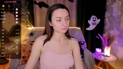 Anna online show from 10-21-25, 02:23