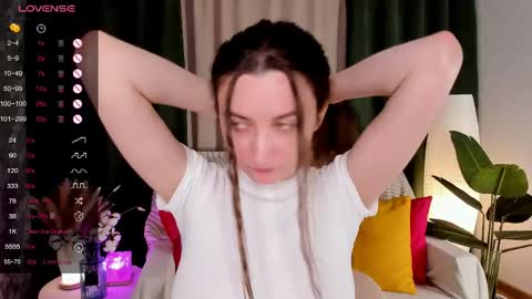 Anna online show from 05-08-26, 02:28