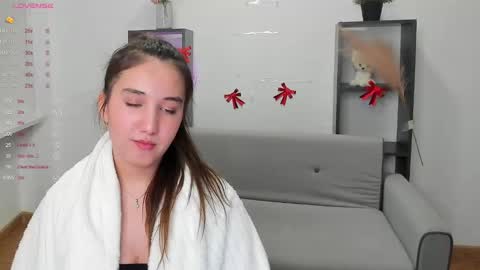 Anna online show from 01-10-25, 01:41