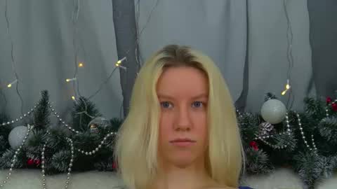 Snapshot of annamaisie chatting on 12-04-25, 06:34 Anna online show from 12-04-25, 06:34