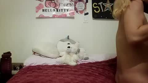 AnnaMarrie online show from 09-14-25, 01:16