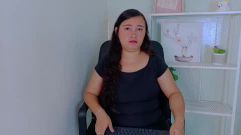 ANNA MORGAN  online show from 12-18-25, 08:15