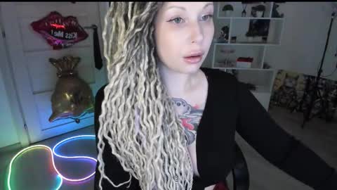 Anna online show from 05-31-26, 06:09