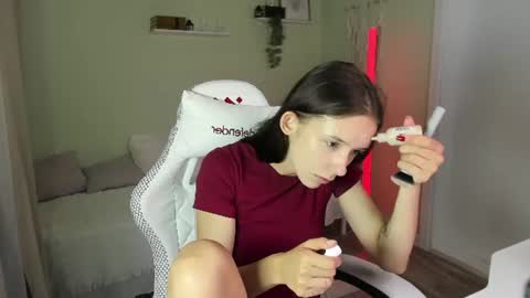 Snapshot of annaoddy chatting on 07-10-26, 01:43 Anna online show from 07-10-26, 01:43