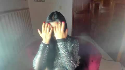 Snapshot of annaperez_ chatting on 10-30-25, 10:21 Anna online show from 10-30-25, 10:21