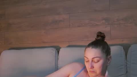 Snapshot of annasplash chatting on 04-22-26, 03:42 annasplash online show from 04-22-26, 03:42