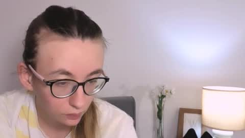 Snapshot of annatasty chatting on 07-29-26, 04:16 Anna online show from 07-29-26, 04:16