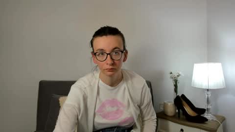 Snapshot of annatasty chatting on 08-04-26, 03:47 Anna online show from 08-04-26, 03:47