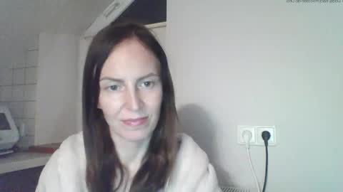Snapshot of annawetpassion chatting on 05-17-26, 07:43 Anna online show from 05-17-26, 07:43