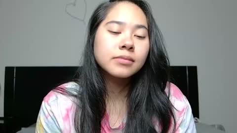 Anna online show from 11-19-25, 04:12