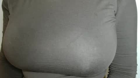 Bella online show from 03-24-26, 04:12