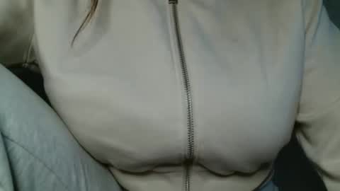 Bella online show from 04-16-26, 04:08