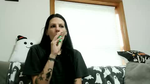 anne online show from 09-21-25, 01:24