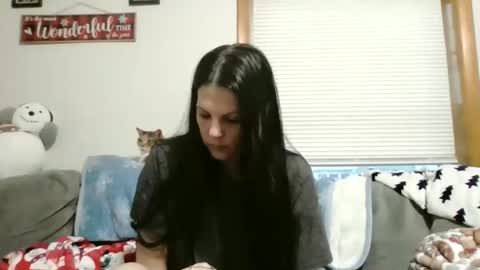 anne online show from 11-19-25, 01:11