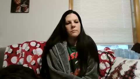 anne online show from 12-17-25, 01:17