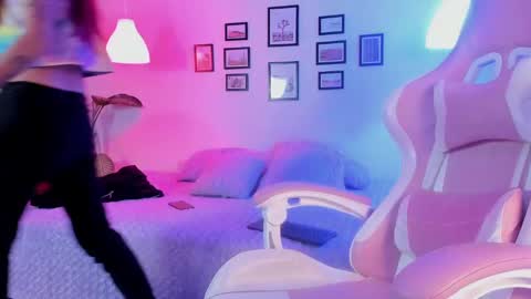 Anne online show from 12-30-24, 12:43