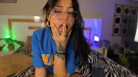 Snapshot of anne_cherrydh chatting on 09-23-25, 02:03 anne_cherrydh online show from 09-23-25, 02:03